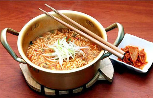 中国泡面味道排行榜(泡面排行榜前十名)插图