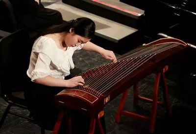 粤语十大名曲排行榜经典(古筝十大名曲排行榜)插图1