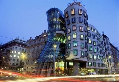 十大建筑物排行榜(中国最高的建筑物排行榜)插图