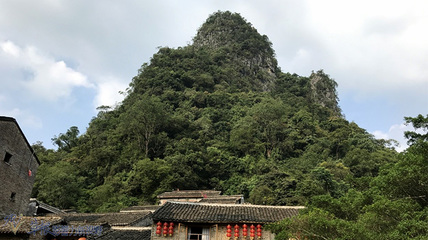 世界十大危险山峰排行榜图片(贺州十大山峰排行榜)插图2