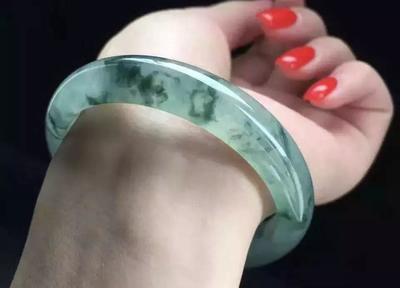 中国玩家手镯排行榜(手镯品牌排行榜前十名)插图