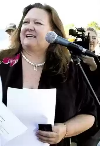 世界十大女商人(女人的十大奢侈品牌)插图9
