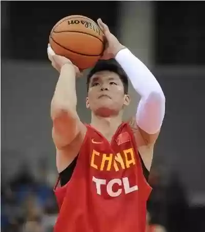 08年篮球队首发阵容是(2008年nba最佳阵容)插图2