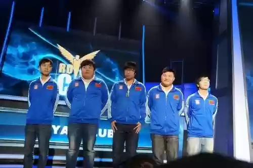 皇族战队阵容插图