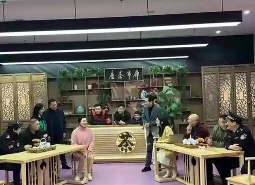 都市茶座阵容插图