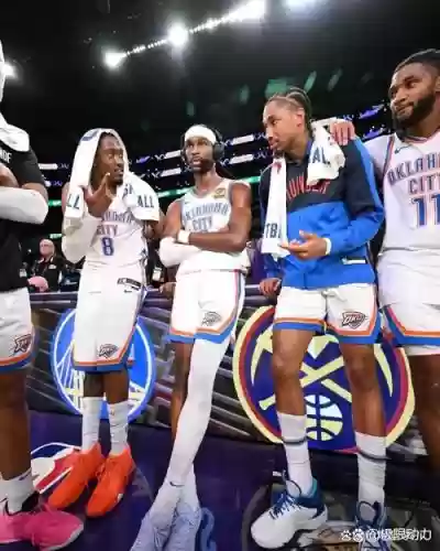 雷霆赛季阵容搭配插图1 雷霆赛季阵容搭配插图1